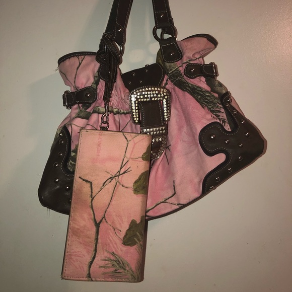 Pink camo purse and wallet - Picture 4 of 5